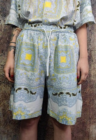 Baroque shorts paisley print crop board pants white yellow