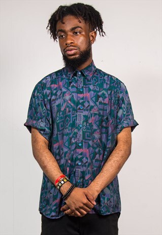 90'S VTG DARK ABSTRACT PATTERNED FESTIVAL SHORT SLEEVE SHIRT