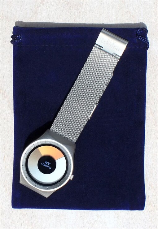 garment image