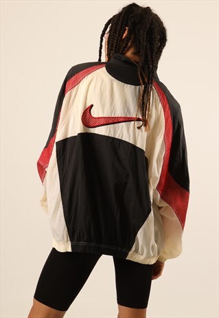VINTAGE NIKE LIGHTWEIGHT FESTIVAL JACKET