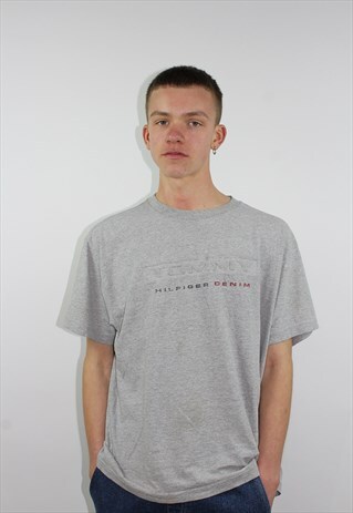 VINTAGE TOMMY HILFIGER T-SHIRT