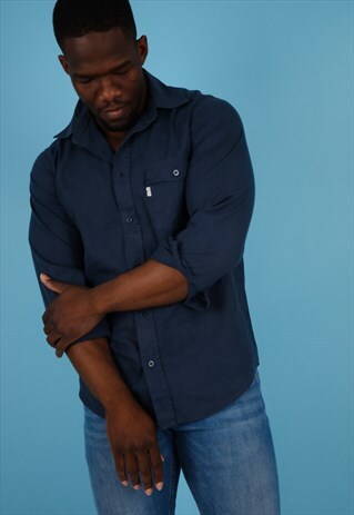 VINTAGE LEVI'S SHIRT IN NAVY NS207
