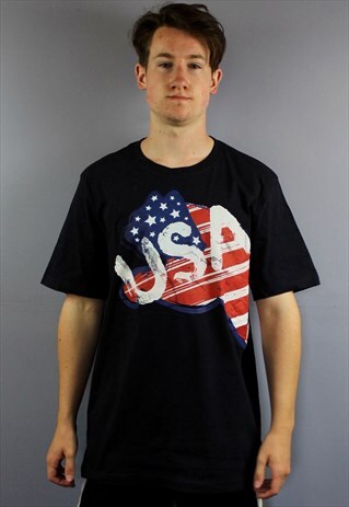 VINTAGE PUMA T SHIRT IN NAVY WITH PRINTED LOGOS. SIZE XL. RE