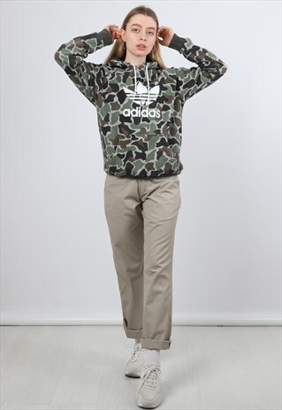 VINTAGE ADIDAS SMALL CAMO PRINTED LOGO HOODIE
