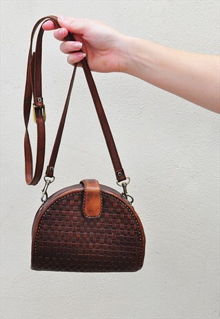 VINTAGE BROWN LEATHER WEAVE SHOULDER / CROSSBODY BAG