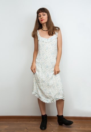 ROMANTIC BLUE FLOWER PRINT MIDI DRESS
