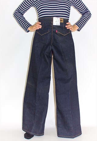 DEADSTOCK LEVI WIDE FLARES