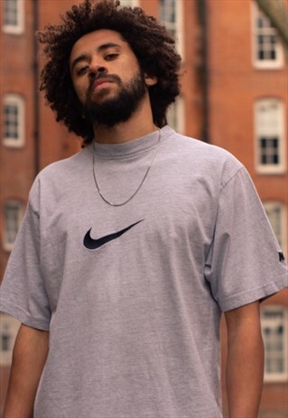 VINTAGE NIKE T SHIRT IN GREY
