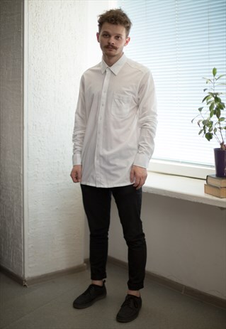 VINTAGE 90'S WHITE BUTTON UP SHIRT