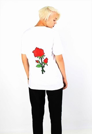 EXCLUSIVE T-SHIRT WHITE- ROSES PATCH