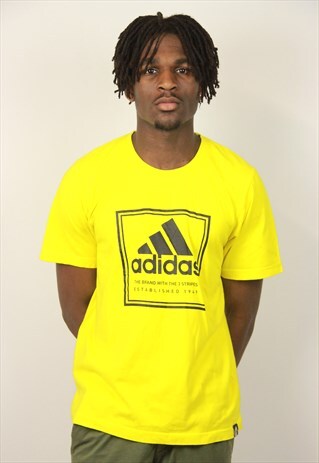 VINTAGE ADIDAS TSHIRT