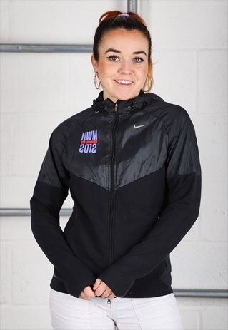 Vintage Nike Jacket in Black Windbreaker Shell Coat Medium