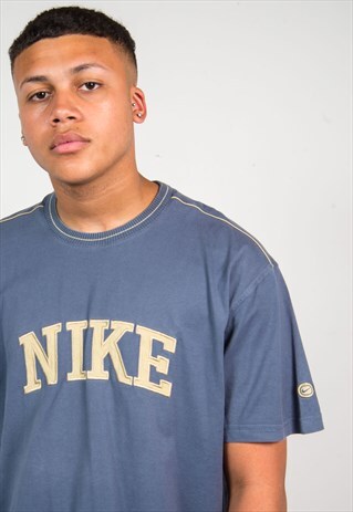 VINTAGE NINETIES NIKE T-SHIRT