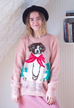 Light pink knitted jumper with a dog motive