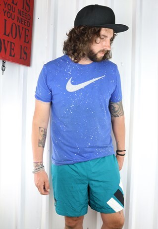 VINTAGE NIKE OVERSIZED T SHIRT