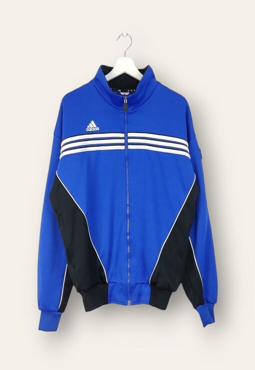 garment image