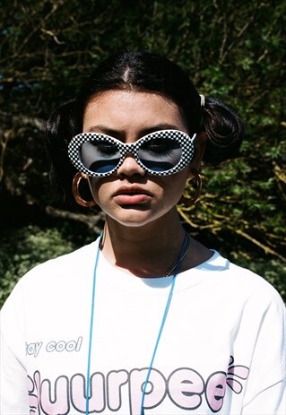 CHECKERED OVAL SUNGLASSES WITH BLUE COLOURED LENS