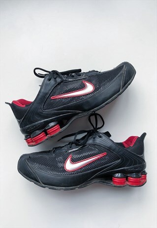 NIKE SHOX VINTAGE SNEAKERS