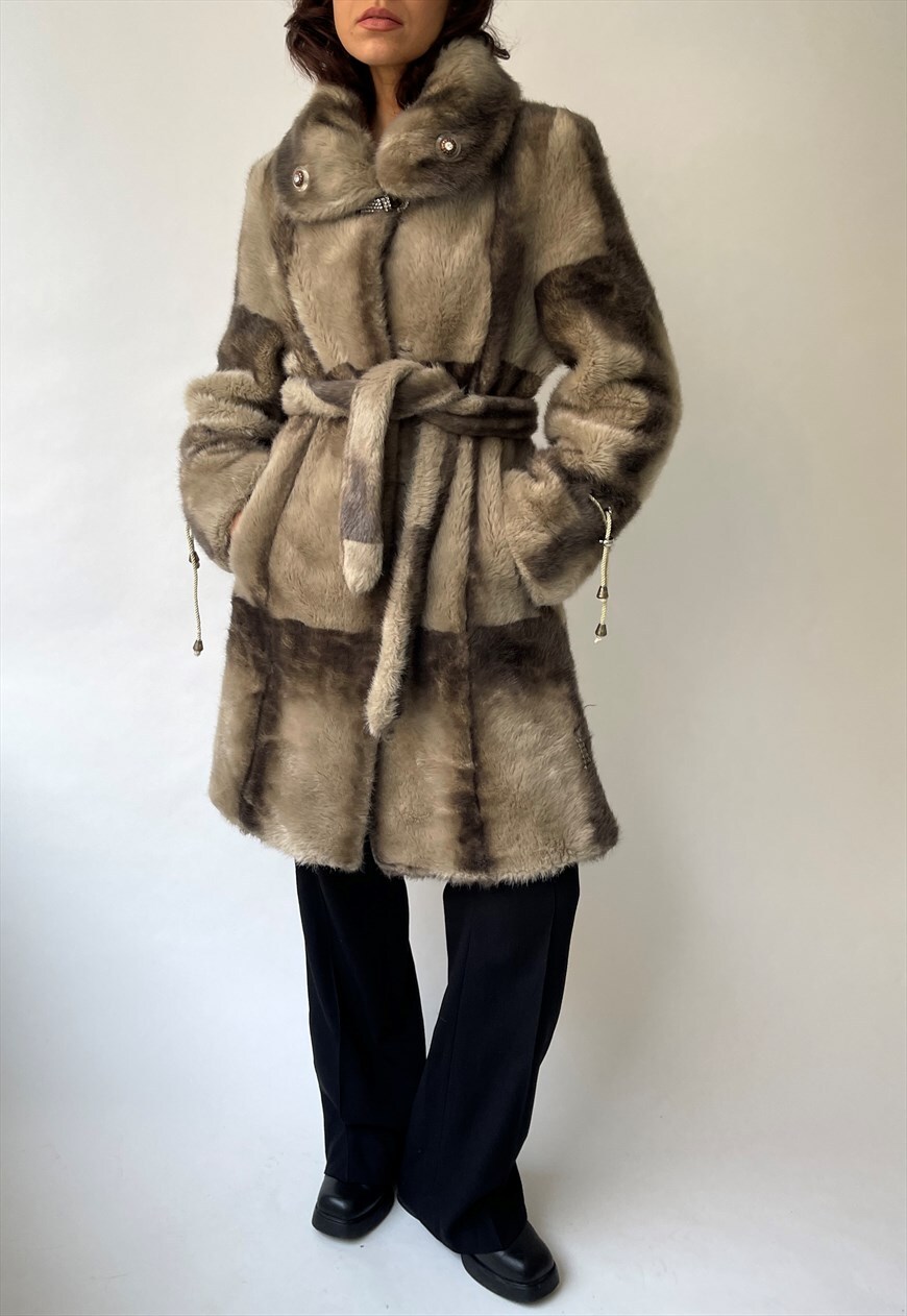 Selling vintage outlet furs