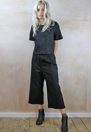 BLACK DAMASK CO-ORDINATES