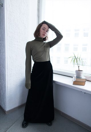 VINTAGE 80'S BLACK VELVET MAXI HIGH WAISTED SKIRT