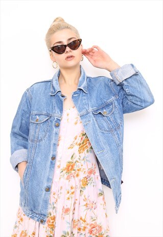 VINTAGE 90S BLUE DENIM OVERSIZED JACKET