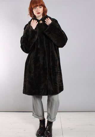 VINTAGE 60S OVERSIZE BROWN FAUX FUR COAT