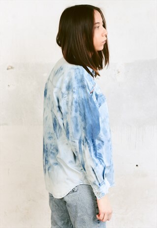VINTAGE 90S ACID WASH DENIM SHIRT