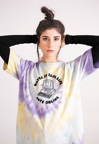 GRAPHIC T-SHIRT IN TIE DYE