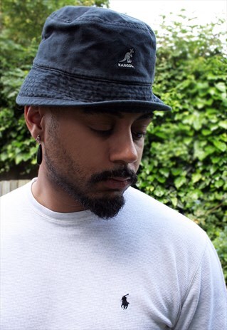 VINTAGE KANGOL NAVY BUCKET HAT