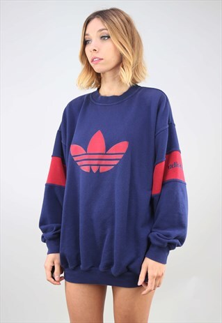 VINTAGE OVERSIZED ADIDAS SWEATSHIRT