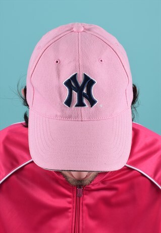 VINTAGE NEW YORK YANKEES BABY PINK CAP