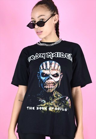 IRON MAIDEN BAND T-SHIRT IN BLACK WITH THE BOOK OF SOULS
