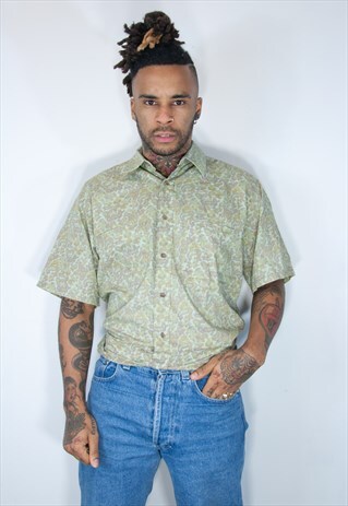 VINTAGE HAWAIIAN CRAZY PATTERNED SHIRT