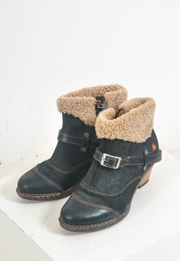 Vintage 90s suede leather ankle boots