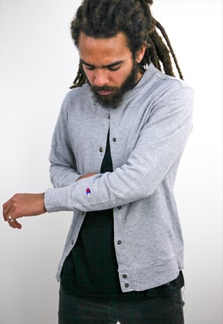 VINTAGE CHAMPION SWEATSHIRT
