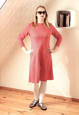 RED AND WHITE ZIGZAG DRESS