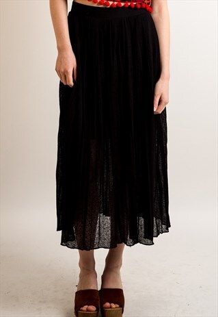 BLACK LACE PLEATED MAXI SKIRT