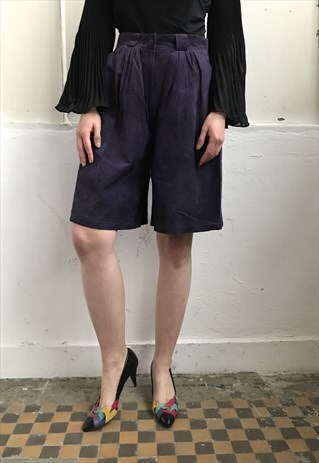 VINTAGE 80' BEAUTIFUL CUTE SUEDE DIRTY PURPLE SHORTS