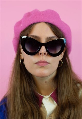 OVERSIZED CAT EYE SUNGLASSES IN GLOSSY BLACK