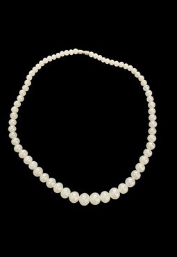 60's Vintage White Ladies Glass Pearl Bead Necklace
