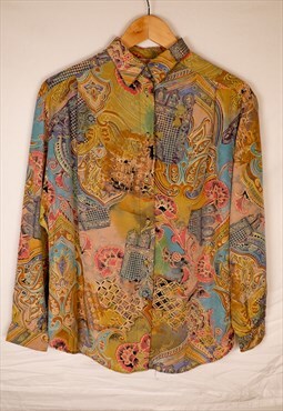 Vintage shirt with multicolour pattern and golden buttons