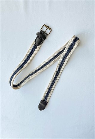 VINTAGE 70S BOHO CROCHET BELT IN BLUE AND WHITE PATTERN