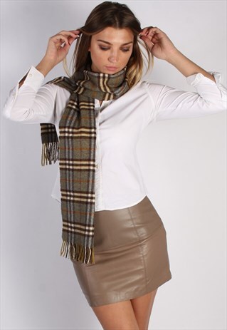 VINTAGE BURBERRY LAMBSWOOL CHECKED SCARF GREEN