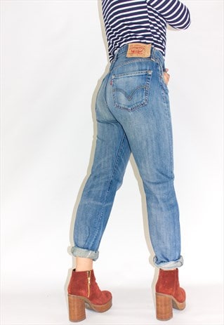 VINTAGE 80'S 501 MID RISE STONEWASH LEVI JEAN'S