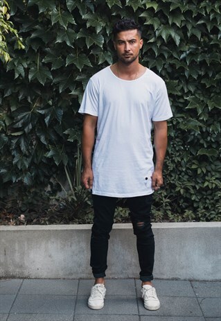 DAILY TEE - SYMBOL WHITE