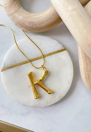 GOLD LETTER INITIAL 'K' BAMBOO PENDANT CHARM NECKLACE
