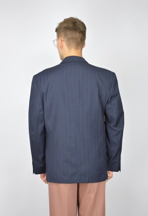 garment image