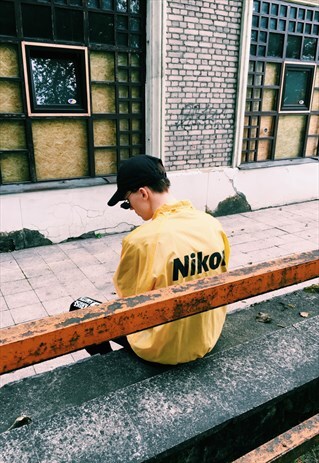 RARE VINTAGE 90S YELLOW NIKON LIGHTEIGHT SHELL JACKET
