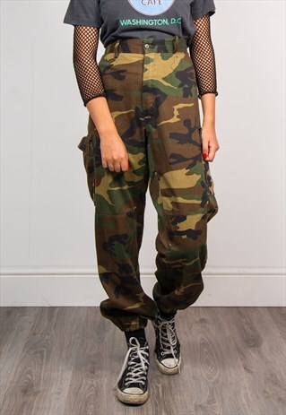 VINTAGE 90'S GRUNGE CAMO PATTERN TROUSERS